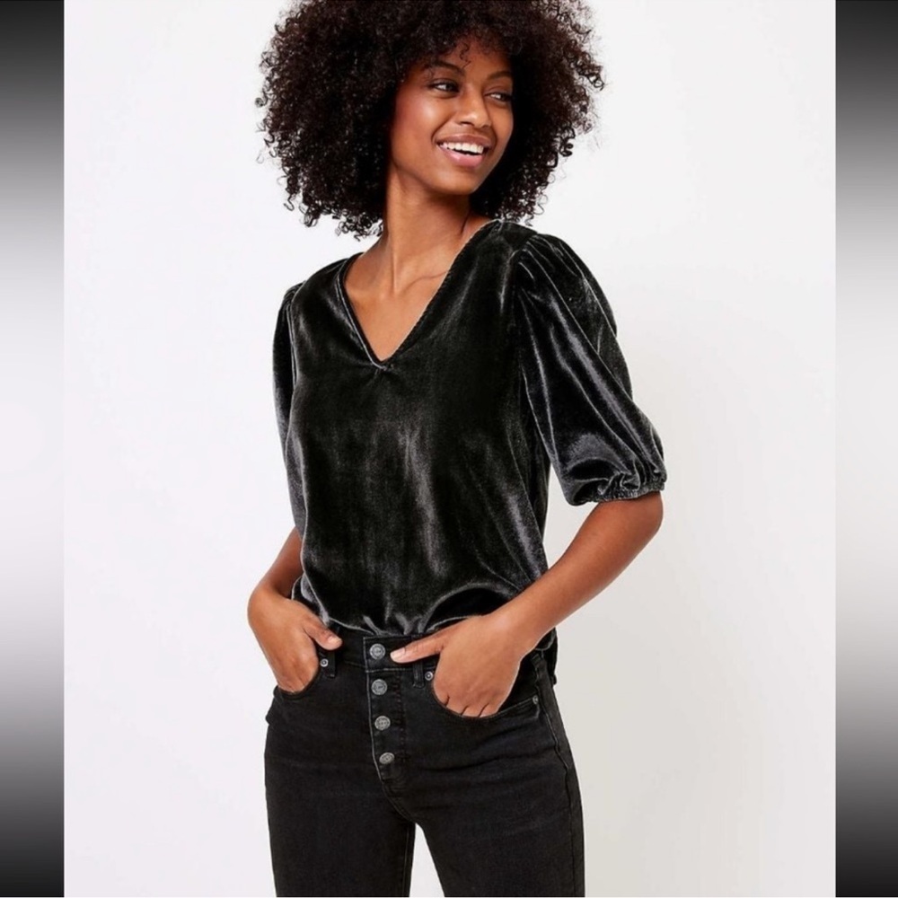 LOFT Crushed Velvet Puff Sleeve Top Short Sleeves Grey Medium new with tags